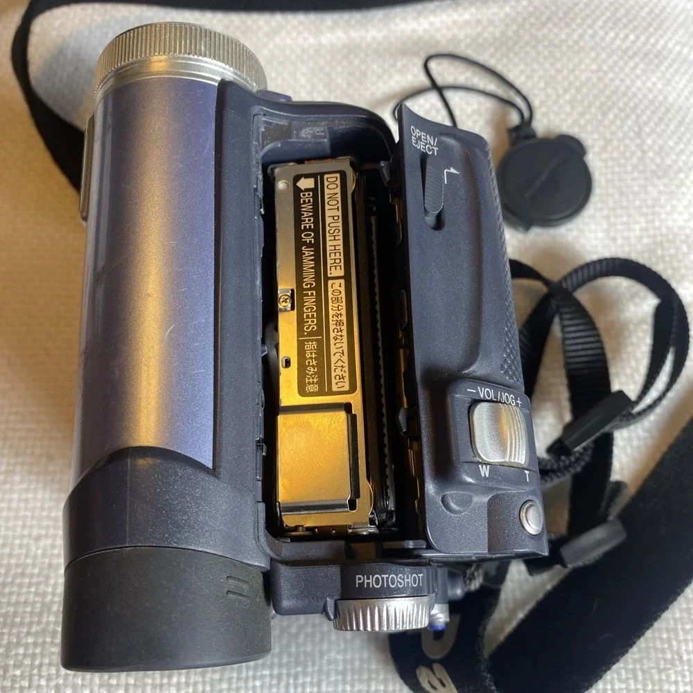 Panasonic PV-GS12 Mini DV Hybrid Camcorder No Battery/Charger- For Parts-Tested